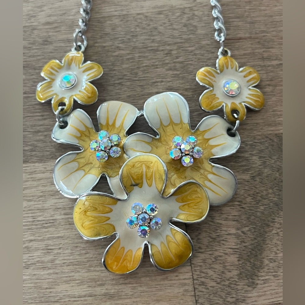 Floral Yellow and Silver Necklace